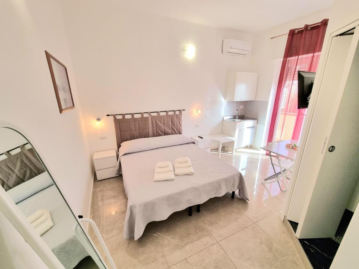Entos suite Cagliari Exterior foto