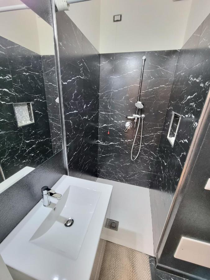 Entos suite Cagliari Exterior foto